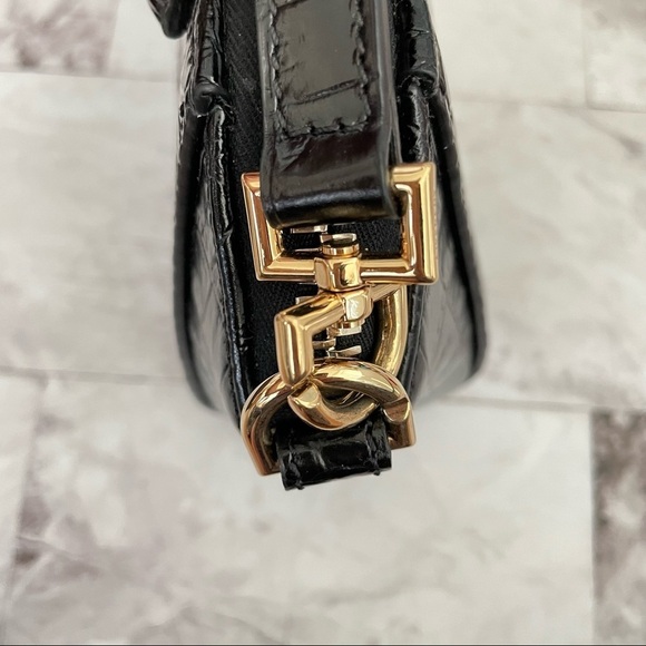 🆕 Authentic Givenchy Nano Antigona in Black Croc - Picture 9 of 12